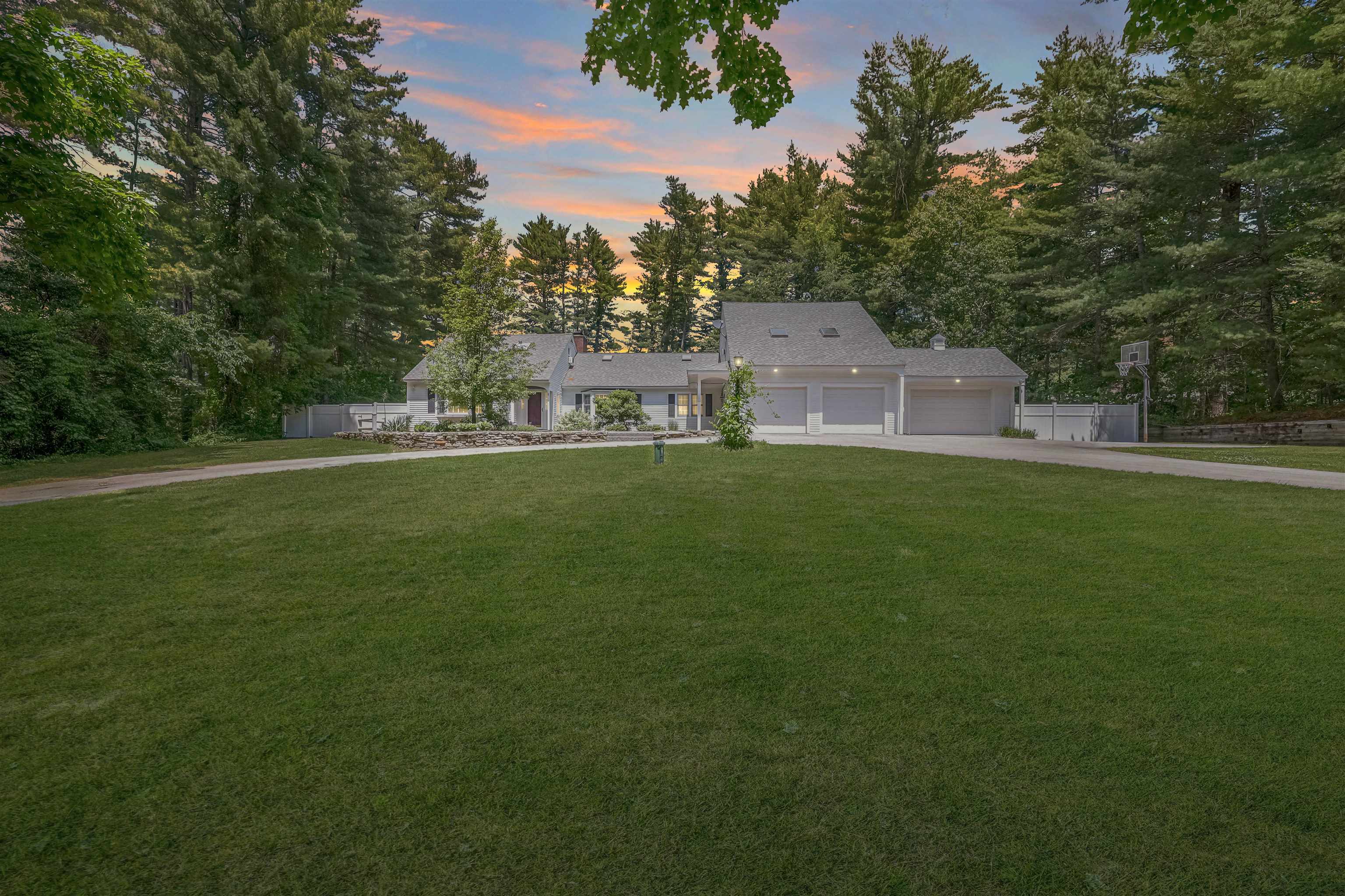 15 Pinewood Drive Amherst, NH 03031 - Photo 1 of 45