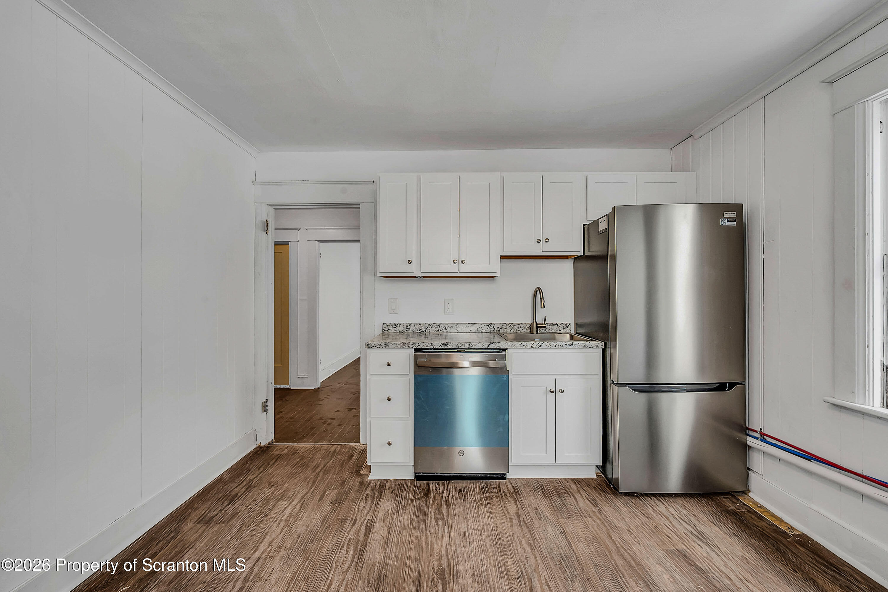 208 East Warren Street, Unit 2 Dunmore, PA 18512 - Photo 14 of 23 E Warren_-14