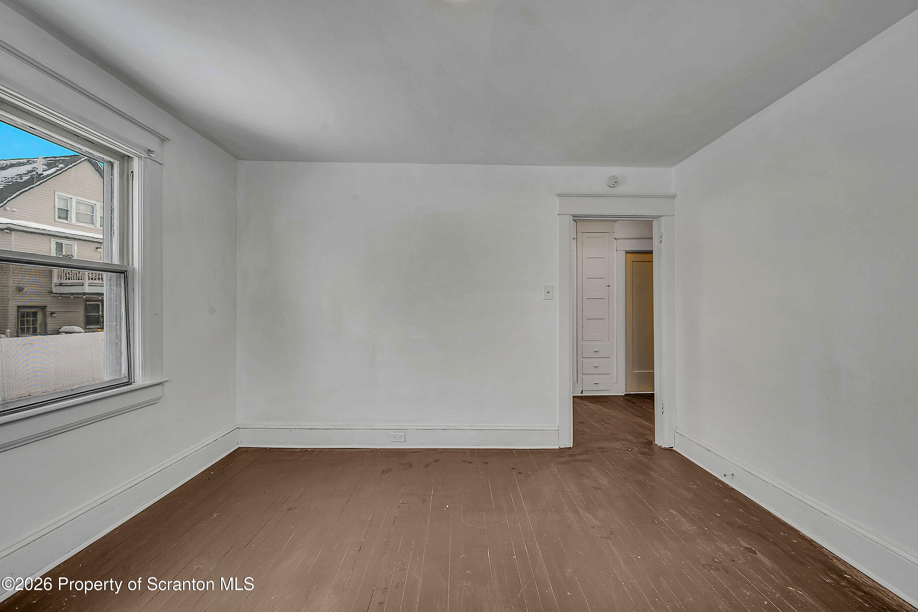 208 East Warren Street, Unit 2 Dunmore, PA 18512 - Photo 9 of 23 E Warren_-9