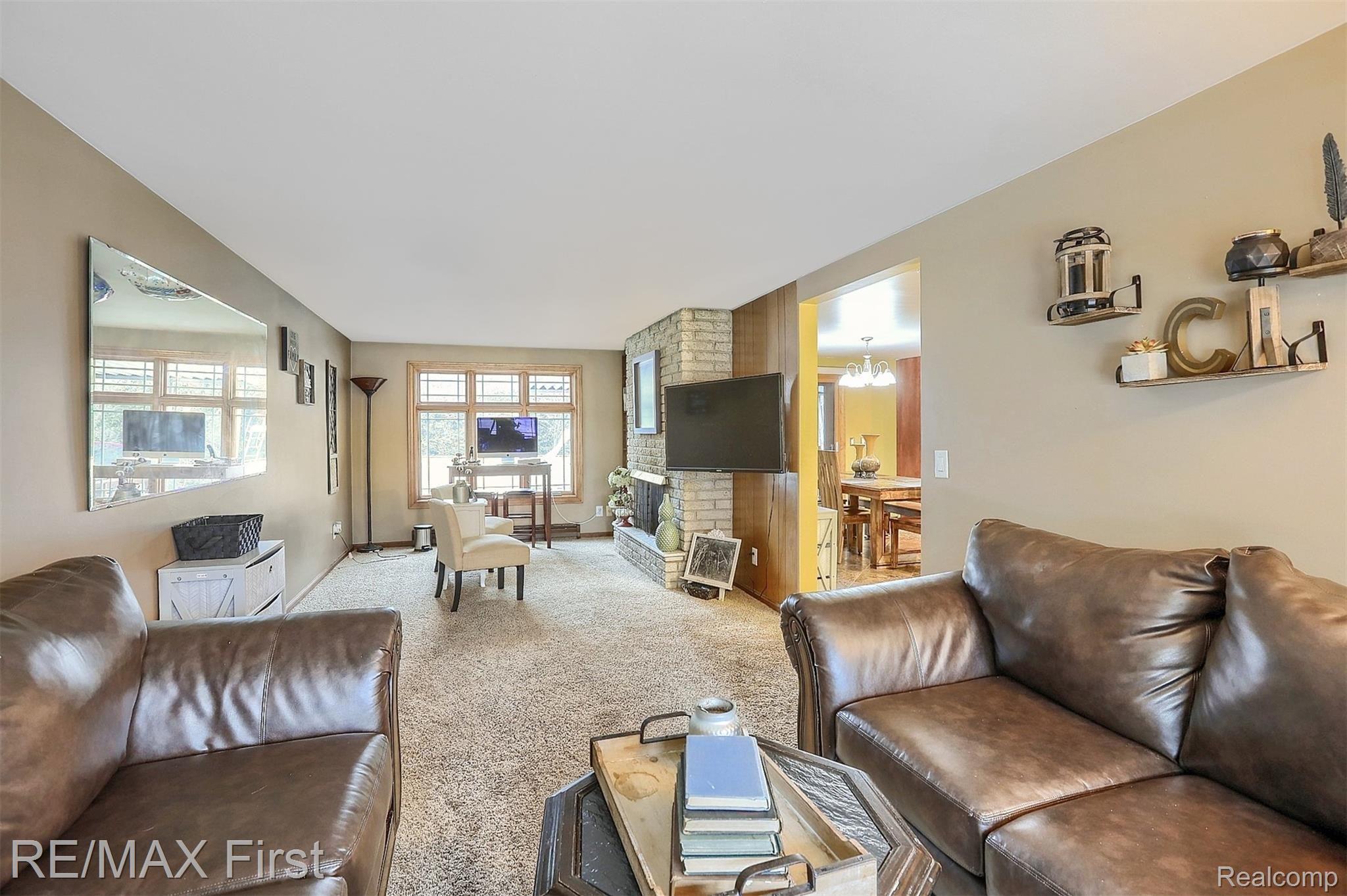 Living Room 2nd View.jpg