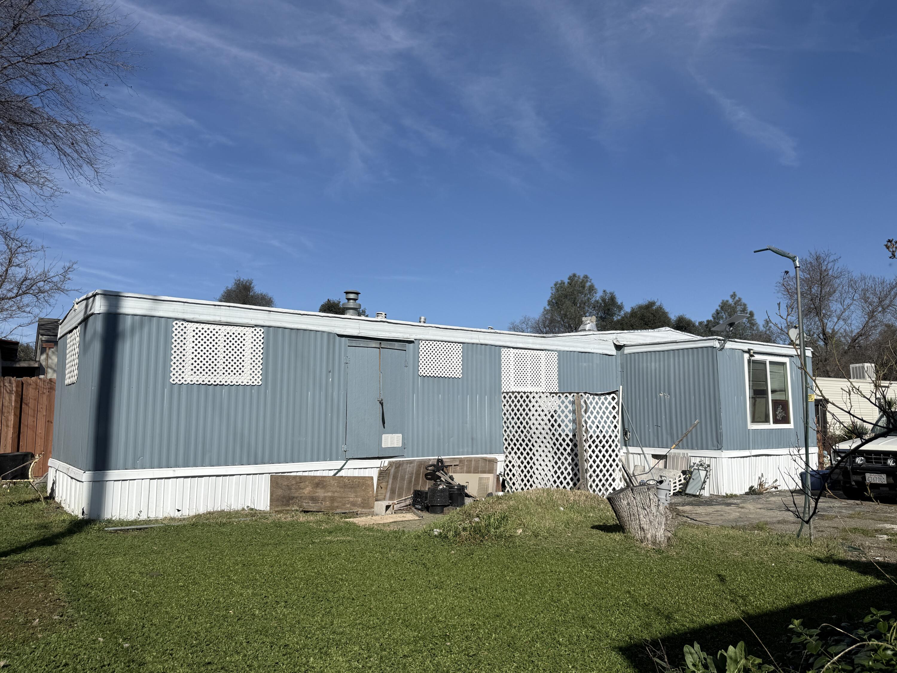 10129 Harley Leighton Road, Unit SPC C13 Redding, CA 96003 - Photo 14 of 15 10129 Harley Leighton C-13