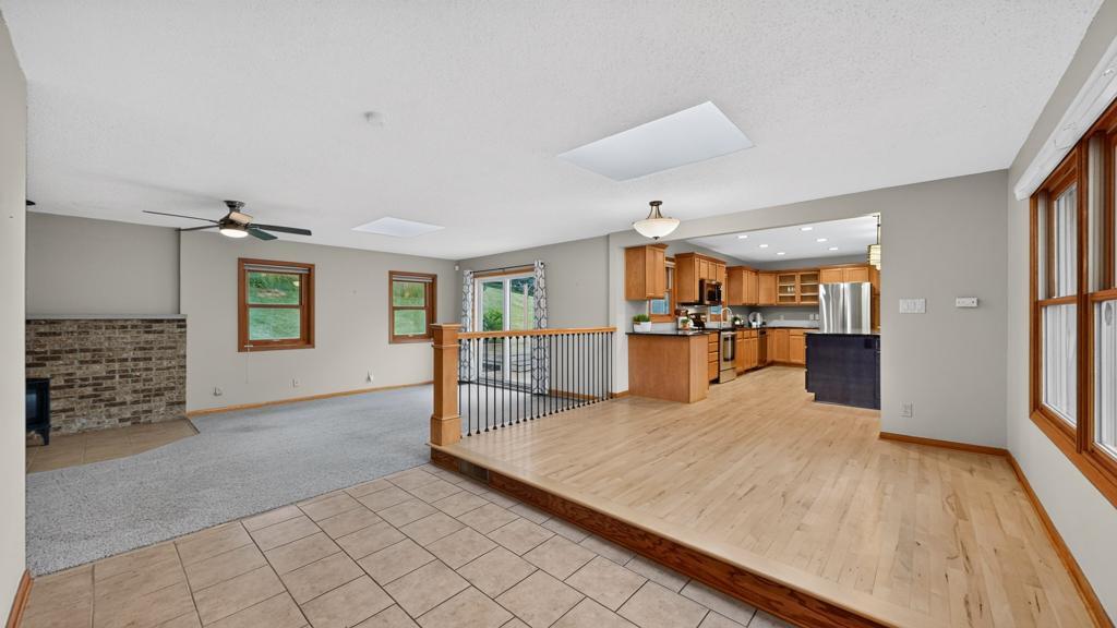 1613 Gilmore Valley Road Winona, MN 55987 - Photo 4 of 63
