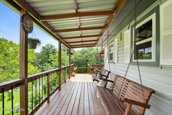 $525,000 | 203 Wagon Lane, Speedwell, TN 37870