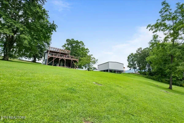 $525,000 | 203 Wagon Lane, Speedwell, TN 37870