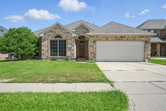 $360,000 | 510 Poplar Vista Lane, Arlington, TX 76002