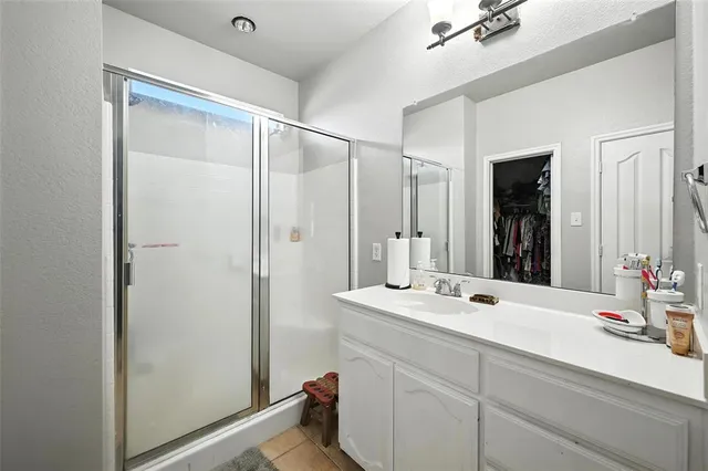 $360,000 | 510 Poplar Vista Lane, Arlington, TX 76002