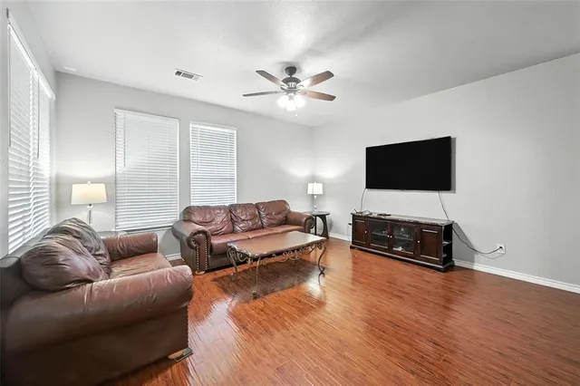 $360,000 | 510 Poplar Vista Lane, Arlington, TX 76002