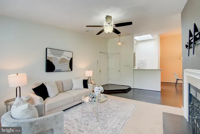 $442,500 | 7508 Ashby Lane, Unit K, Alexandria, VA 22315