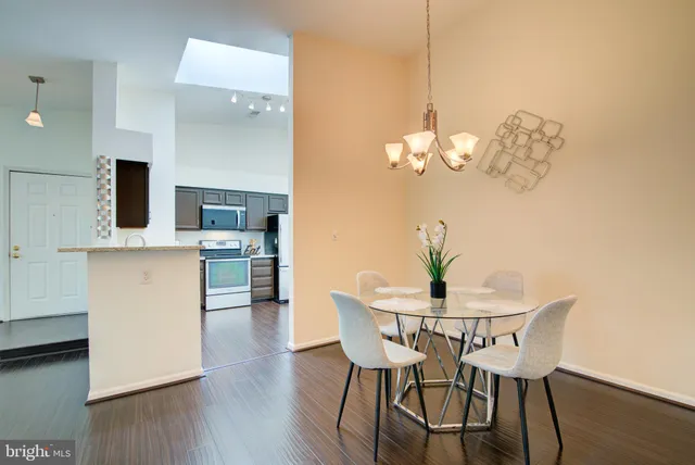 $442,500 | 7508 Ashby Lane, Unit K, Alexandria, VA 22315