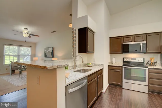 $442,500 | 7508 Ashby Lane, Unit K, Alexandria, VA 22315