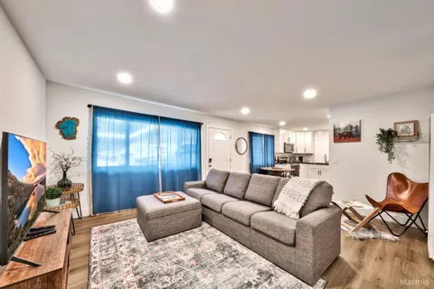 $324,900 | 1223 Bonanza Avenue, Unit 8, South Lake Tahoe, CA 96150