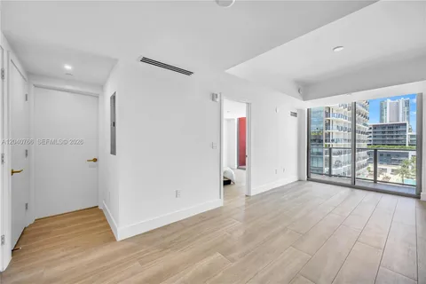 $899,900 | 90 Northeast 32nd Street, Unit PH03, Miami, FL 33127