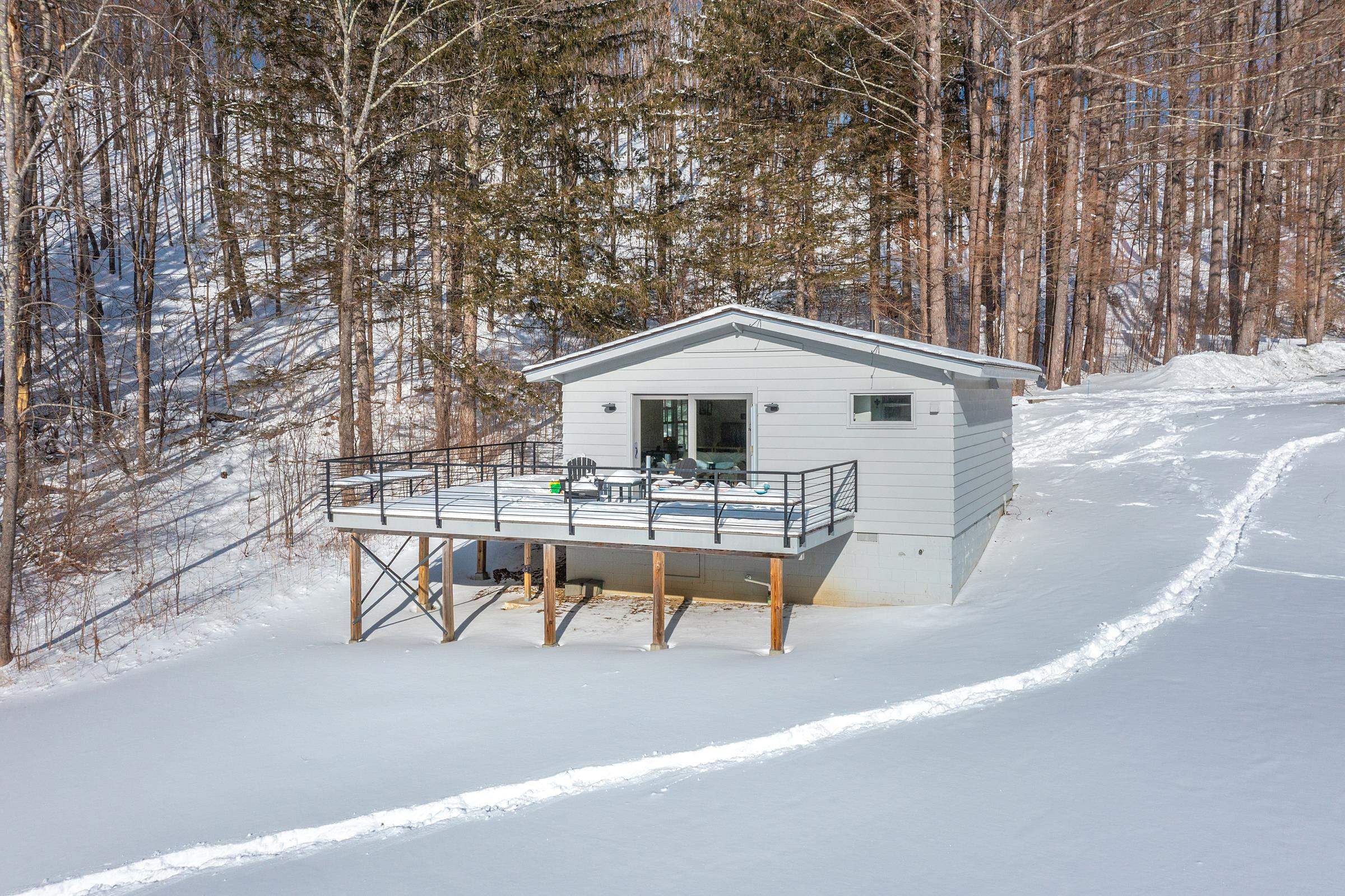 1060 Upper Hollow Road Dorset, VT 05251 - Photo 5 of 60