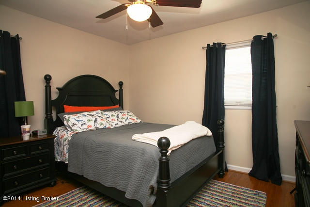 608 Indian Ridge Road Louisville, KY 40207 - Photo 10 of 19 10