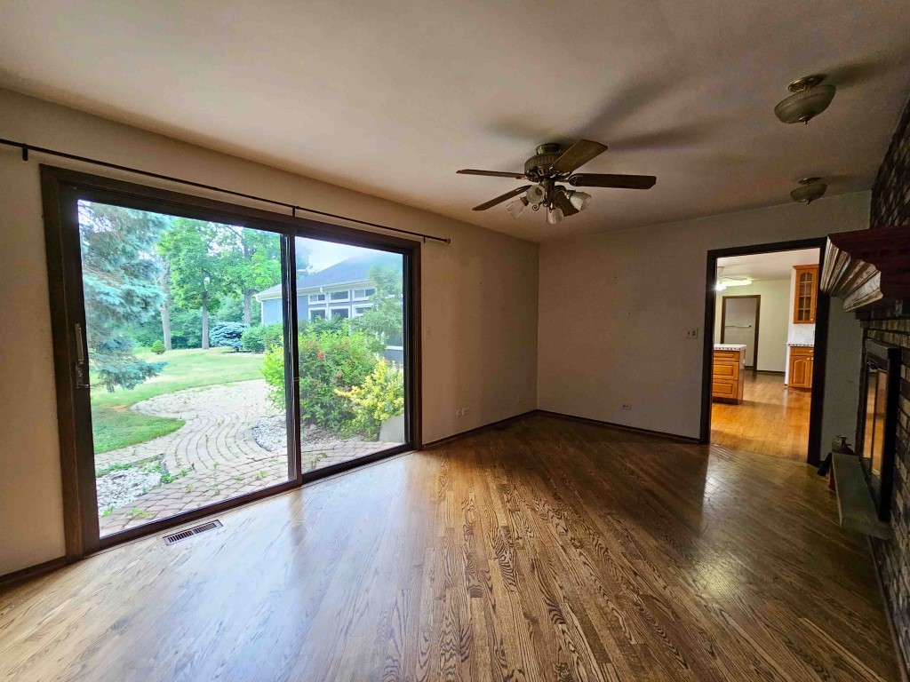 26241 West Bonner Road Wauconda, IL 60084 - Photo 8 of 31