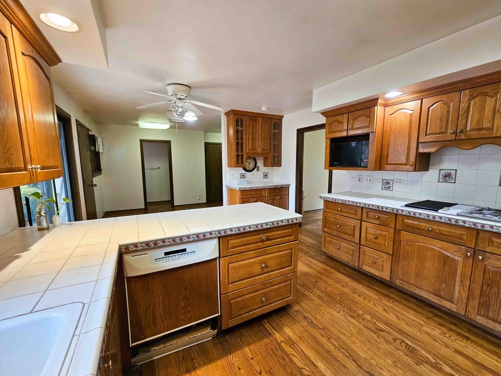 26241 West Bonner Road Wauconda, IL 60084 - Photo 10 of 31