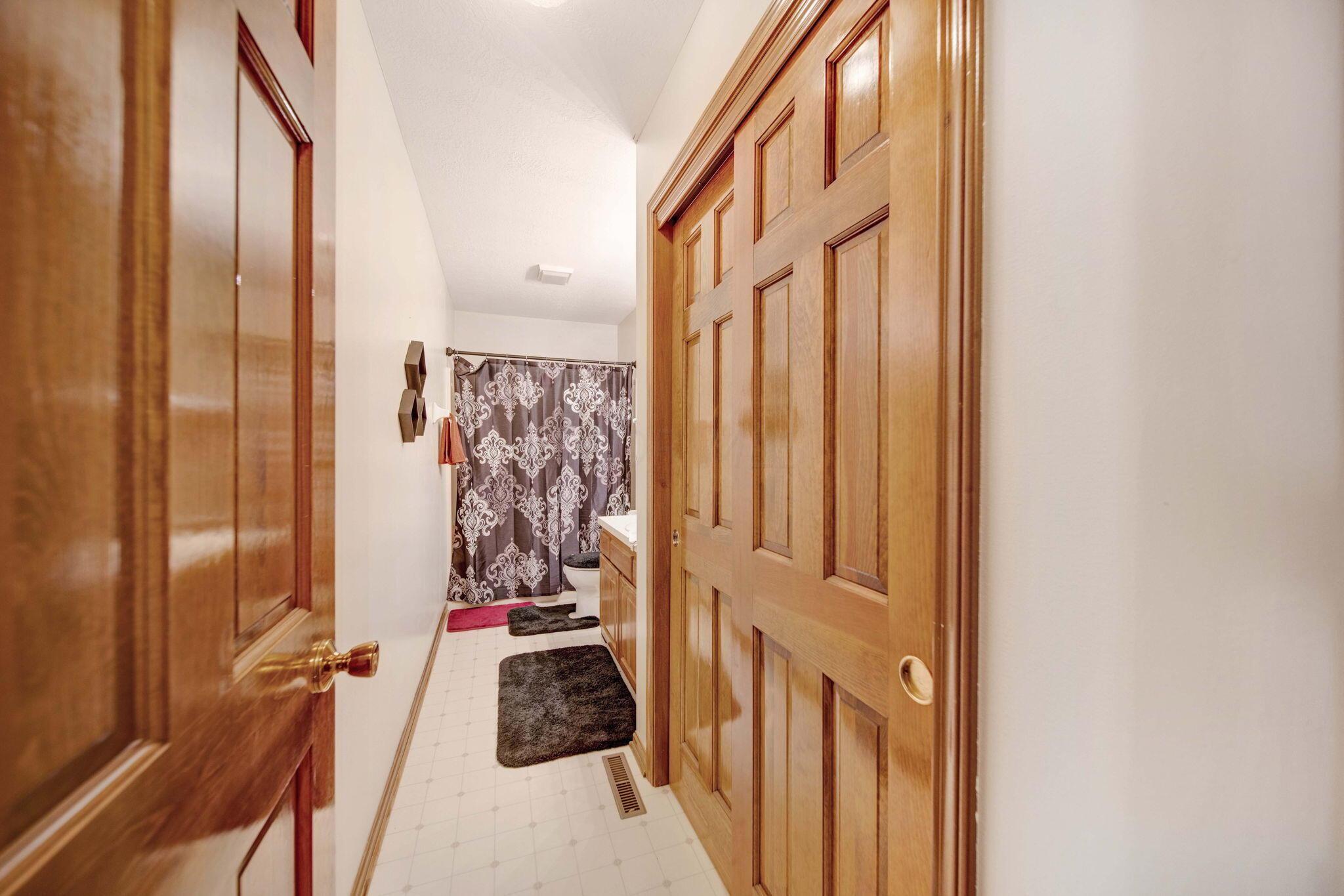 7383 Troy Road Radnor, OH 43066 - Photo 42 of 76 53-web-or-mls-DSC05688_89_90