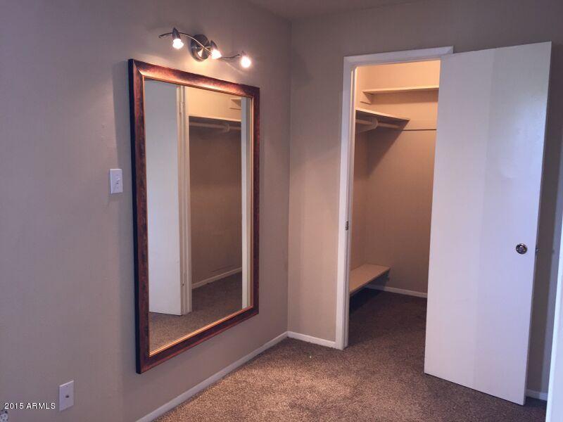 134 East Riviera Drive Tempe, AZ 85282 - Photo 4 of 36 4
