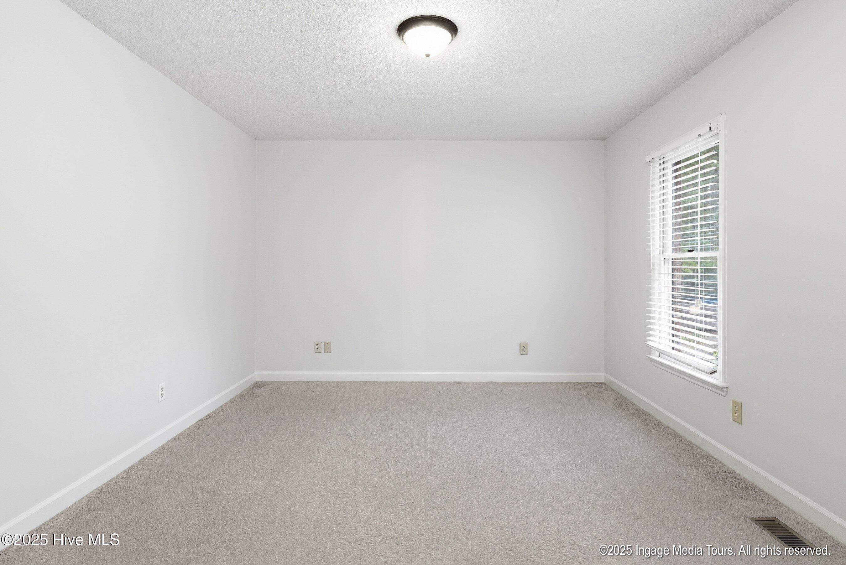 1983 Quail Ridge Road, Unit D Greenville, NC 27858 - Photo 22 of 31 20251103 MLS M_Heinz 1983 D Quail Ridge