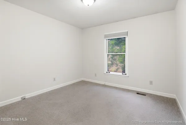 $200,000 | 1983 Quail Ridge Road, Unit D, Greenville, NC 27858
