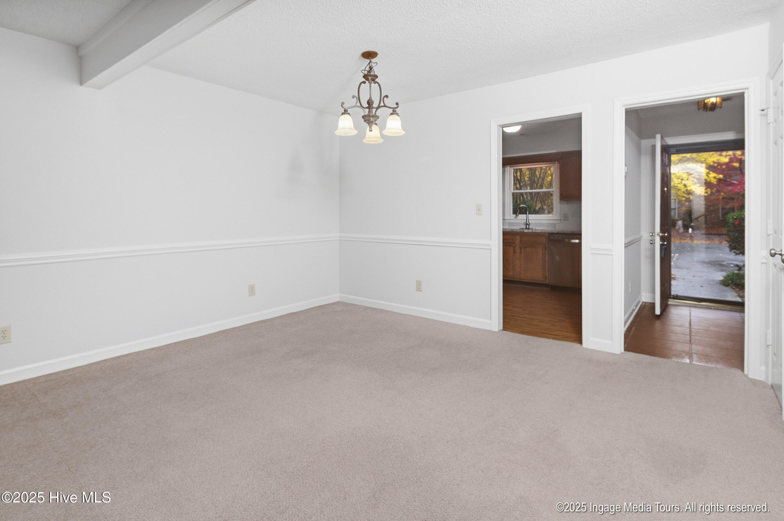 1983 Quail Ridge Road, Unit D Greenville, NC 27858 - Photo 7 of 31 20251103 MLS M_Heinz 1983 D Quail Ridge