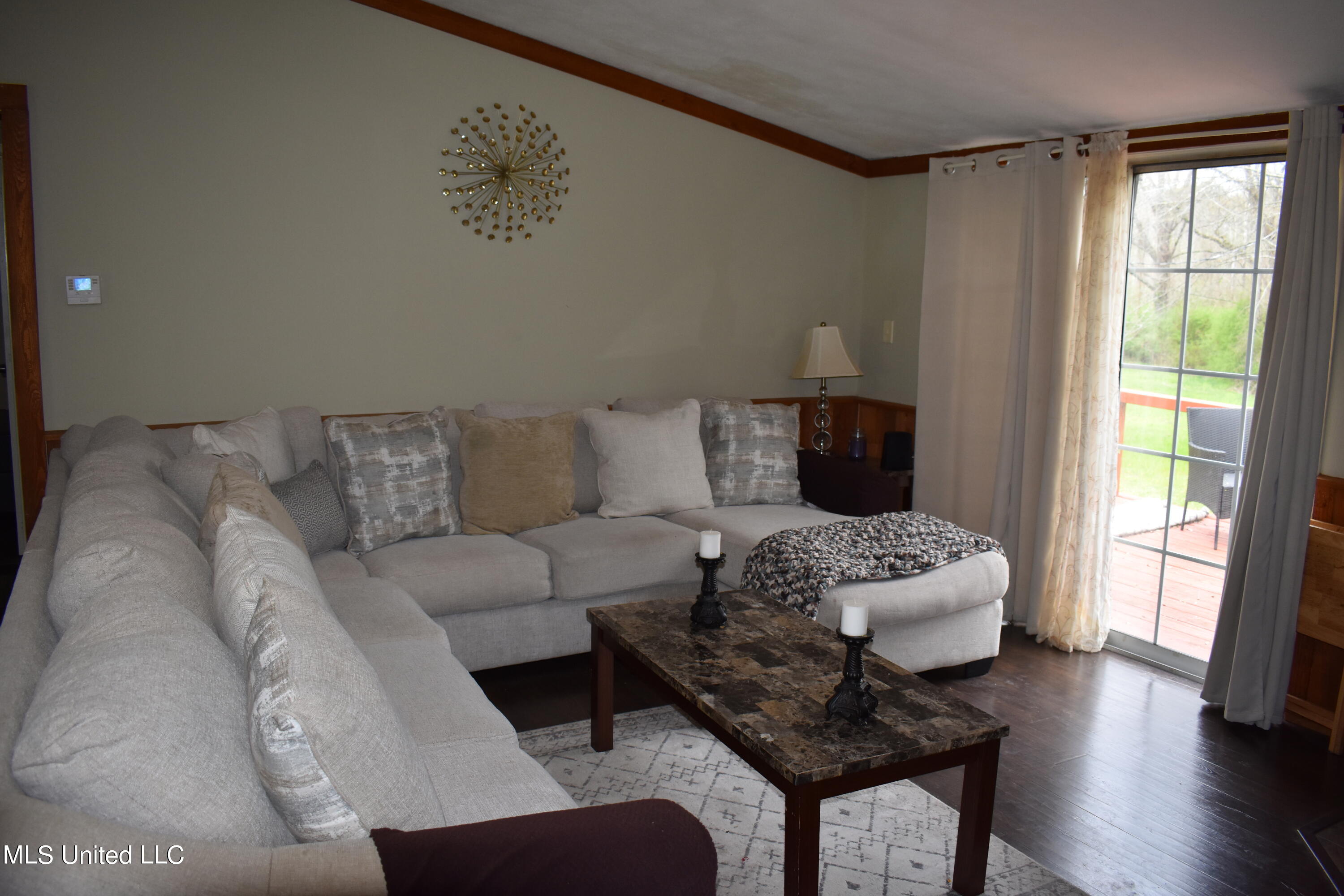 6245 Terry Road Byram, MS 39272 - Photo 2 of 23 DSC_0006