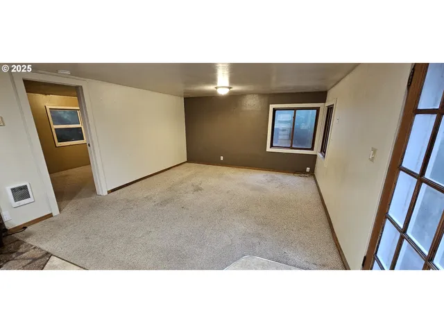 $269,000 | 420 West D Avenue, Drain, OR 97435