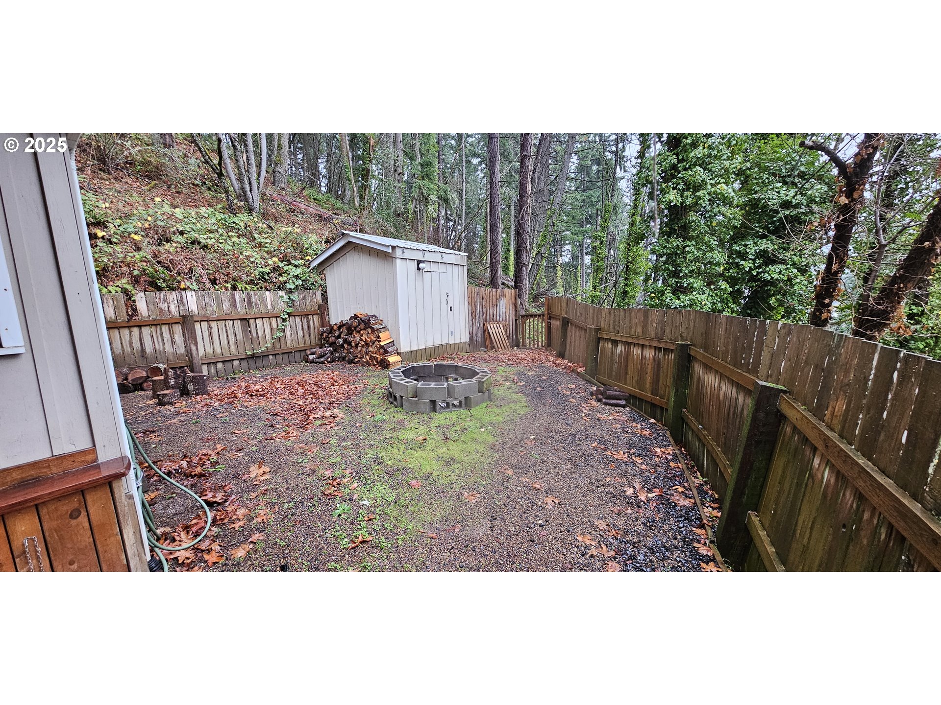 420 West D Avenue Drain, OR 97435 - Photo 4 of 20