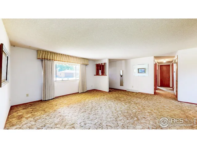 $460,000 | 4869 North Roosevelt Avenue, Loveland, CO 80538