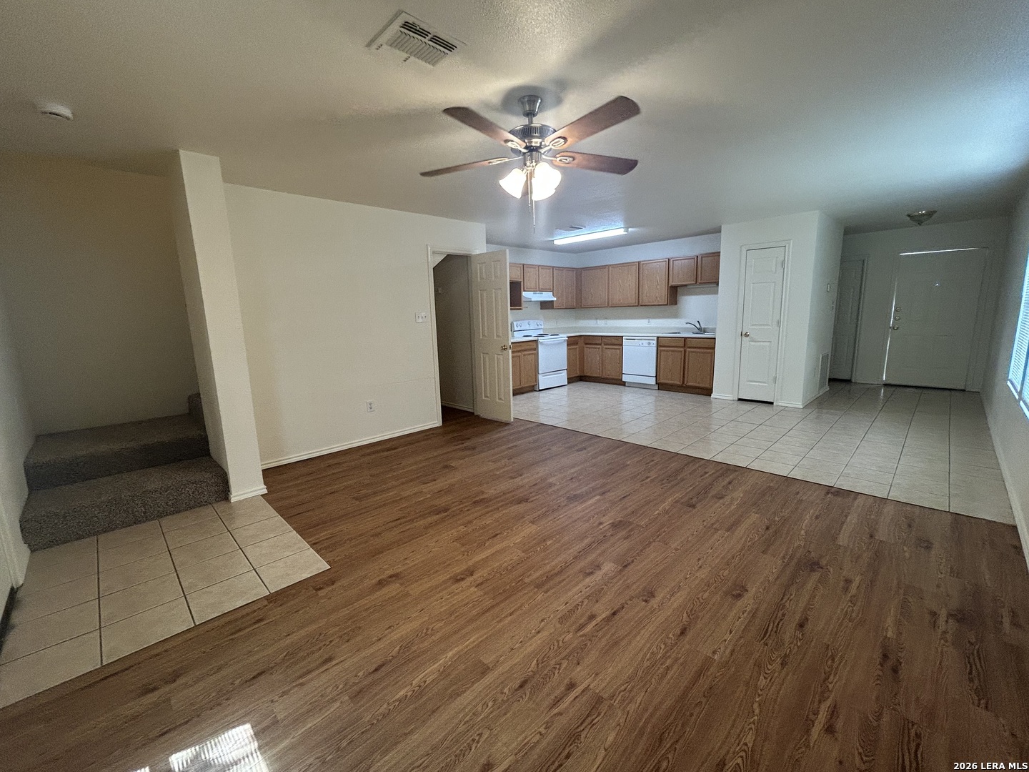 11228 Center Point Road San Antonio, TX 78233 - Photo 4 of 10 Gallery Image 4
