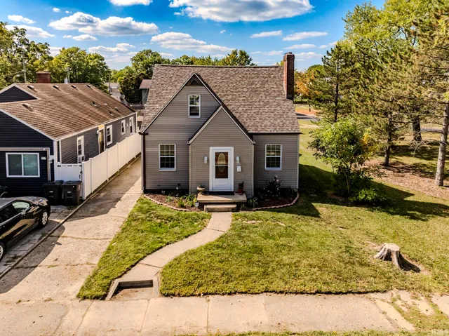 $168,000 | 4522 South Calhoun Street, Fort Wayne, IN 46807