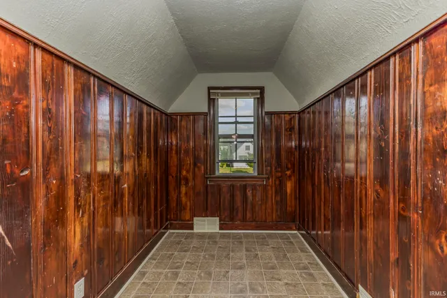 $168,000 | 4522 South Calhoun Street, Fort Wayne, IN 46807