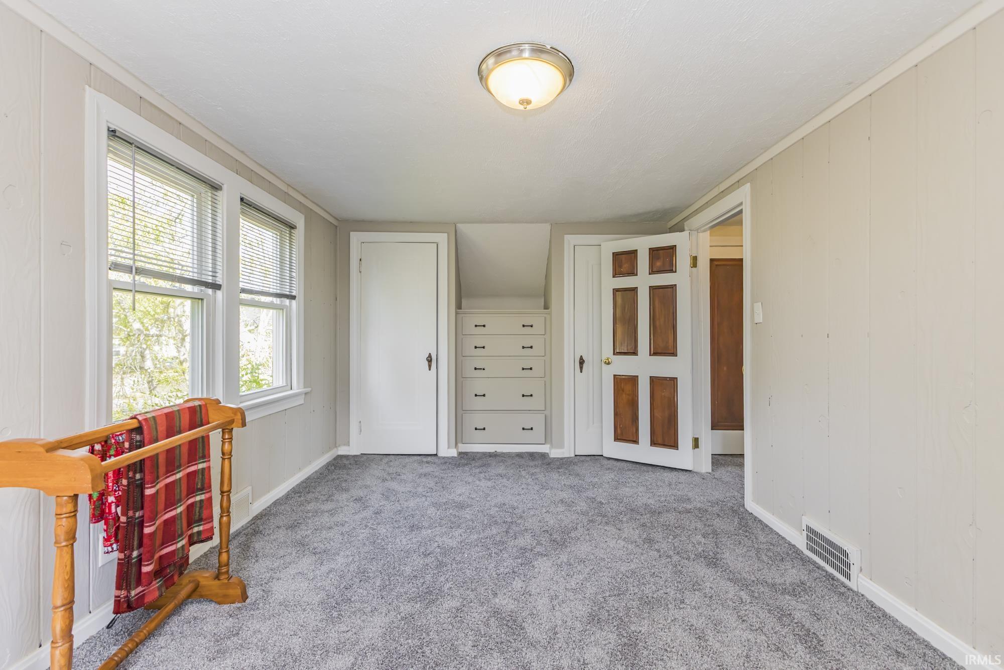 4522 South Calhoun Street Fort Wayne, IN 46807 - Photo 3 of 32