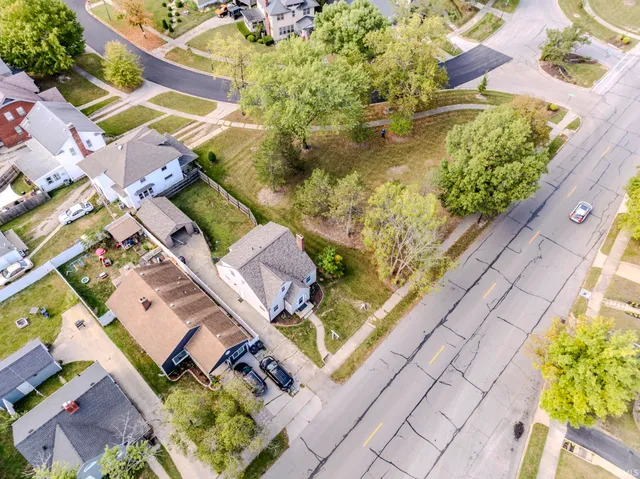 $168,000 | 4522 South Calhoun Street, Fort Wayne, IN 46807