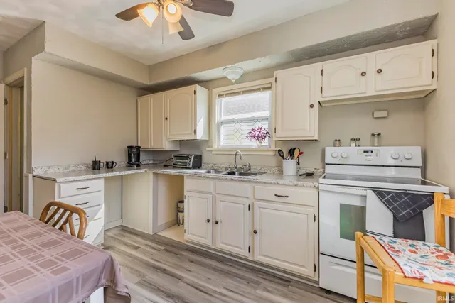 $168,000 | 4522 South Calhoun Street, Fort Wayne, IN 46807