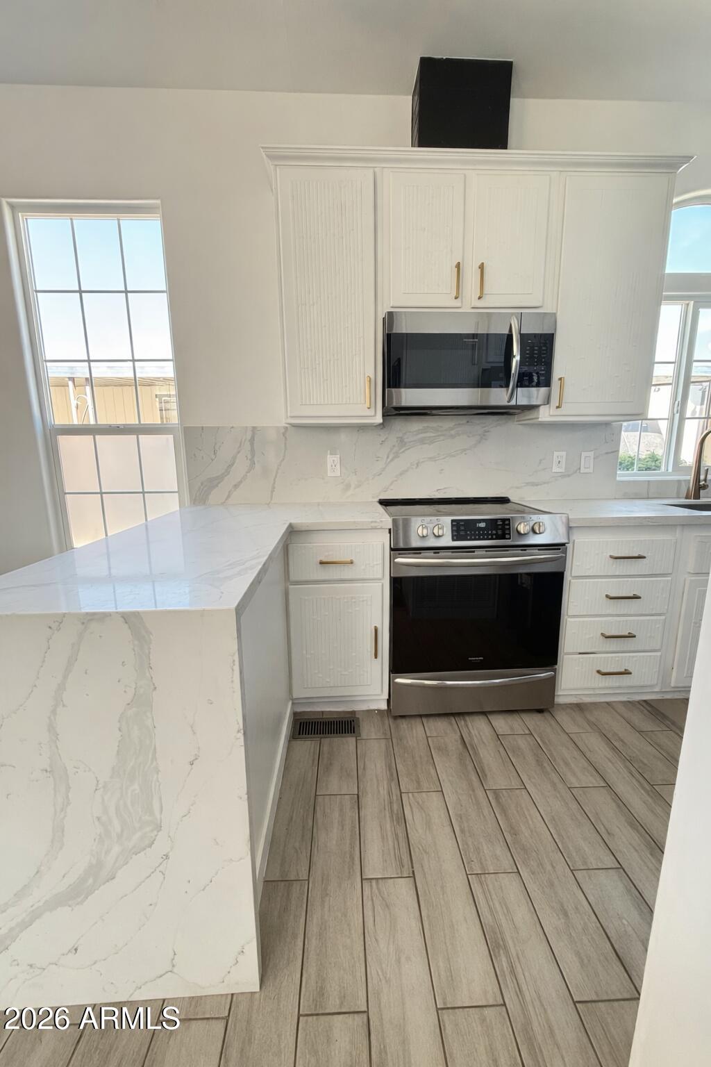 201 South Greenfield Road, Unit 215 Mesa, AZ 85206 - Photo 5 of 12 FF408886-E7AE-4202-8232-4BBA80B02963