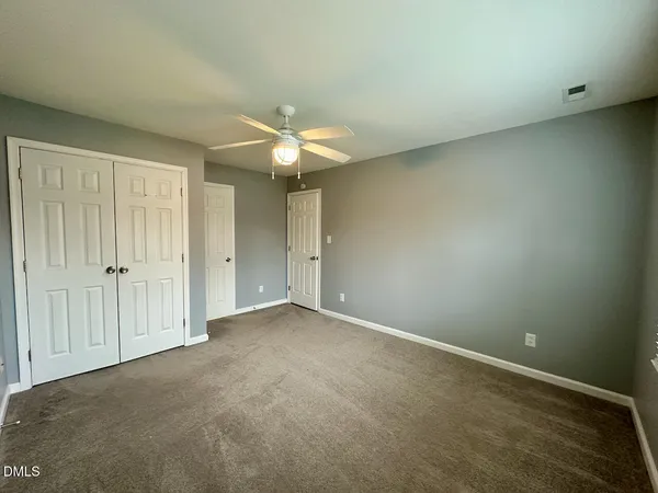 a close up view of washer and dryer