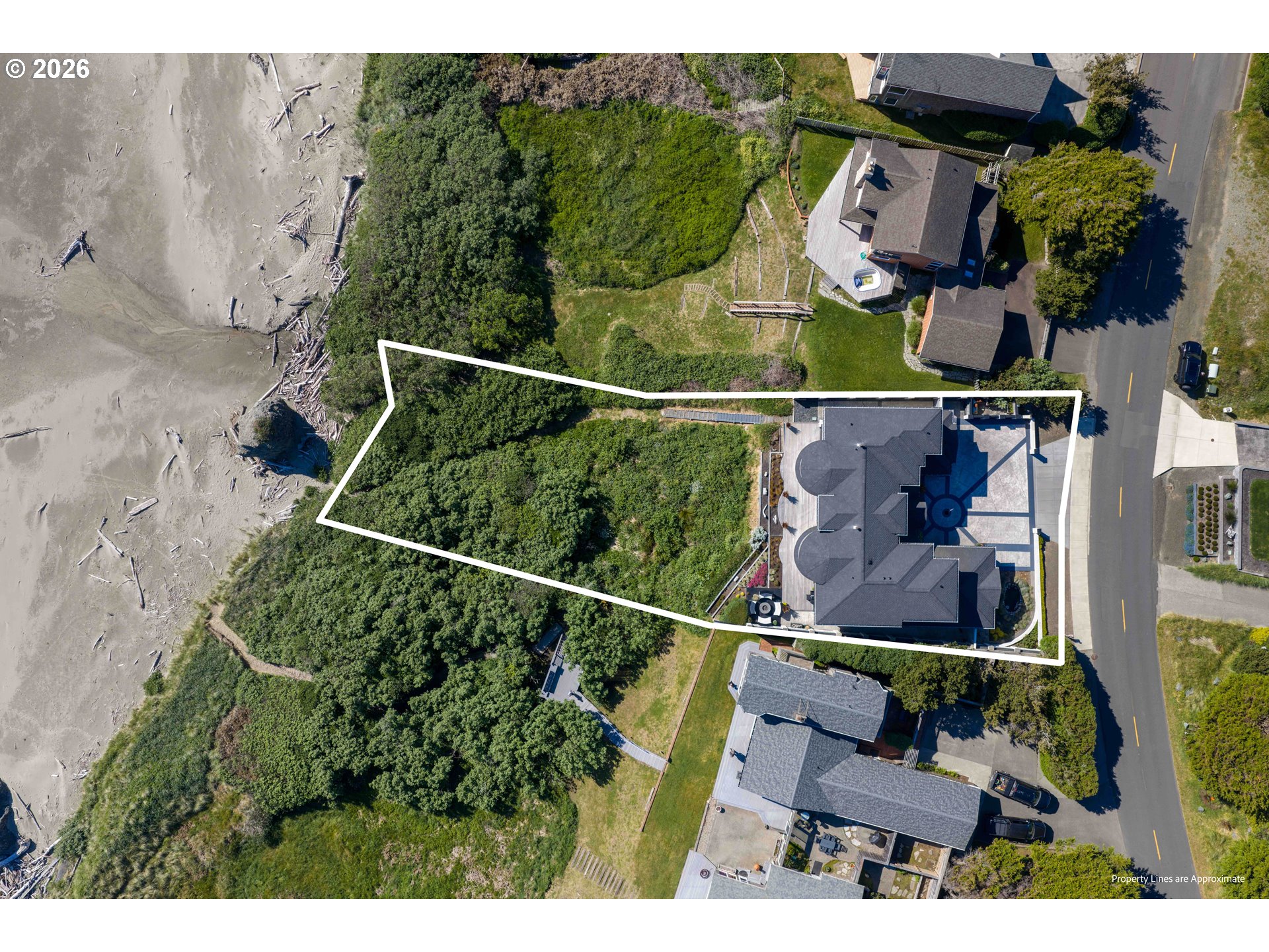 2488 Beach Loop Road Bandon, OR 97411 - Photo 48 of 48 a view of balcony and yard