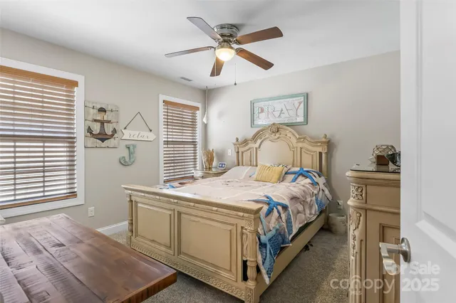 $229,000 | 1764 17th Avenue Northeast, Hickory, NC 28601