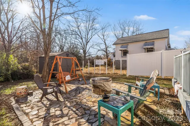 $229,000 | 1764 17th Avenue Northeast, Hickory, NC 28601