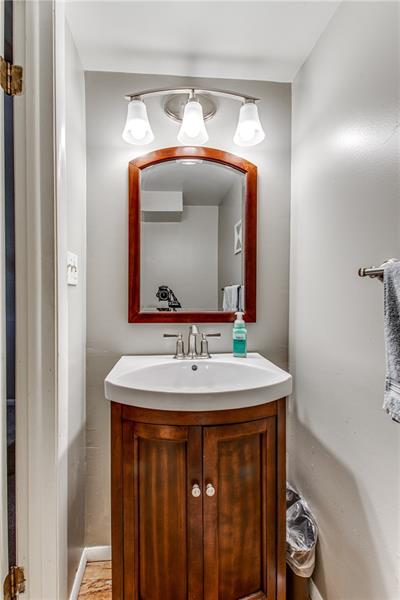213 Baintree Road Coraopolis, PA 15108 - Photo 11 of 22 First floor powder room 1/2 bath