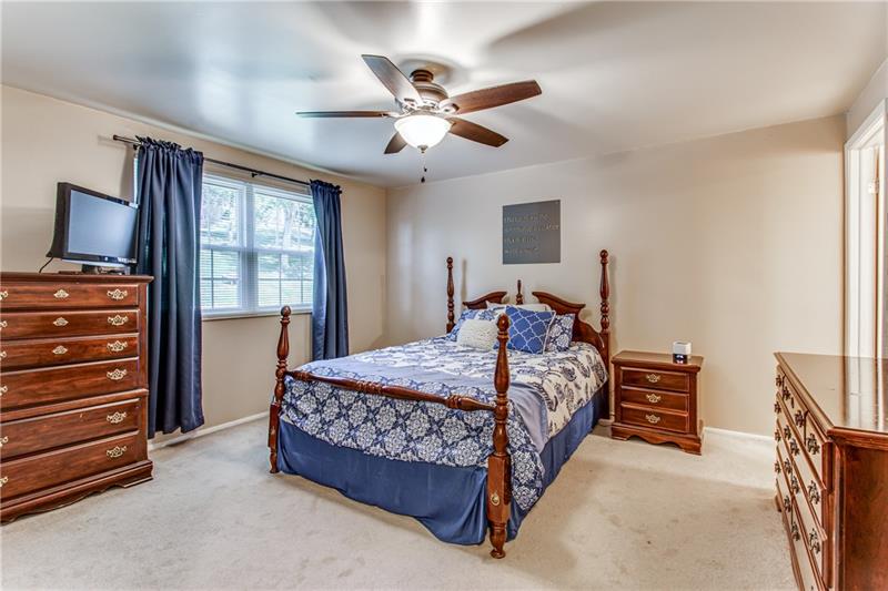 213 Baintree Road Coraopolis, PA 15108 - Photo 13 of 22 Spacious master bedroom with master bath in suite