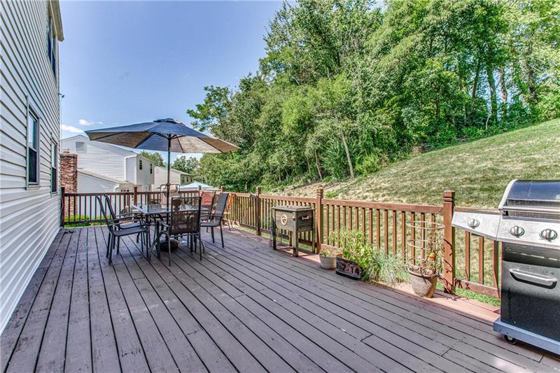 213 Baintree Road Coraopolis, PA 15108 - Photo 20 of 22 Deck alternate view