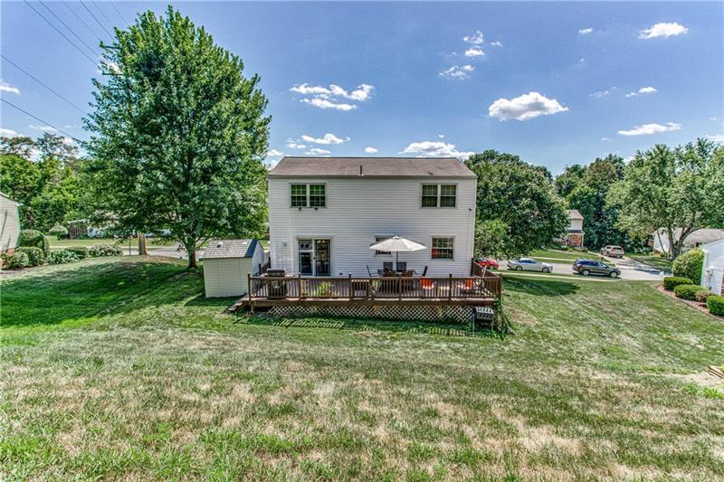 213 Baintree Road Coraopolis, PA 15108 - Photo 21 of 22 Back yard view