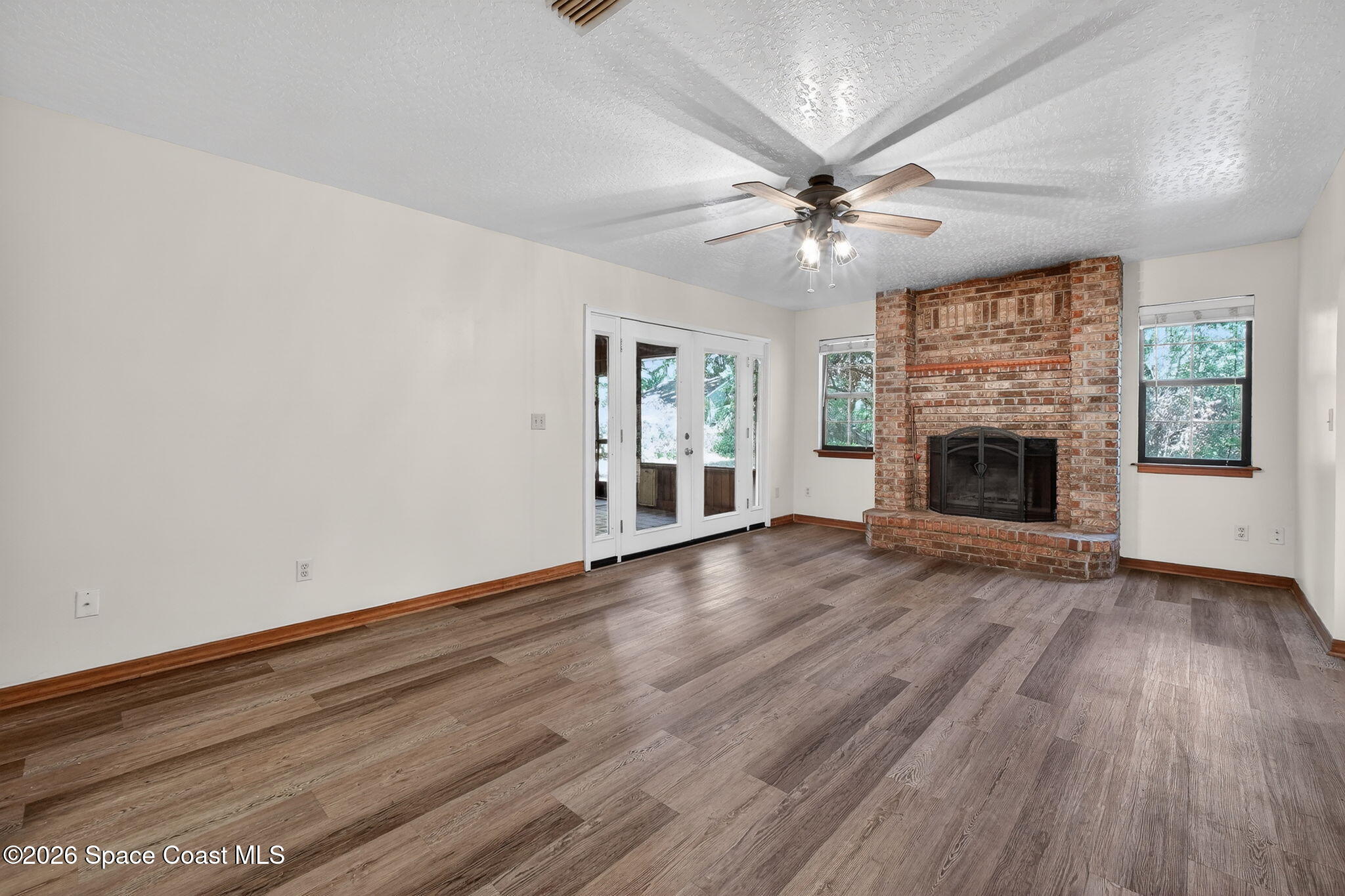 3380 Lionel Road Mims, FL 32754 - Photo 4 of 50 4