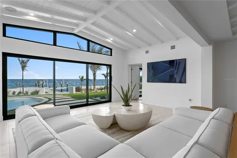 $3,000,000 | 2580 East Bay Isle Drive Southeast, St. Petersburg, FL 33705