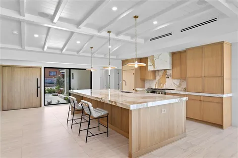 $3,000,000 | 2580 East Bay Isle Drive Southeast, St. Petersburg, FL 33705