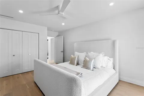 $3,000,000 | 2580 East Bay Isle Drive Southeast, St. Petersburg, FL 33705