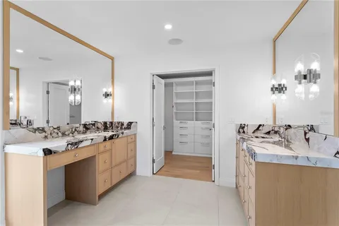 $3,000,000 | 2580 East Bay Isle Drive Southeast, St. Petersburg, FL 33705