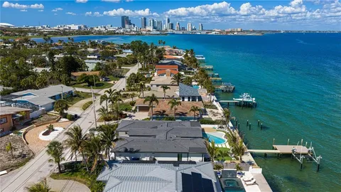 $3,000,000 | 2580 East Bay Isle Drive Southeast, St. Petersburg, FL 33705